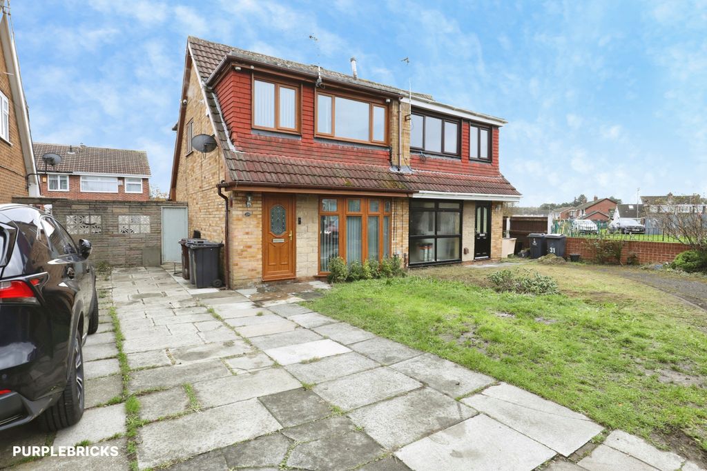 Property photo 2 of 23