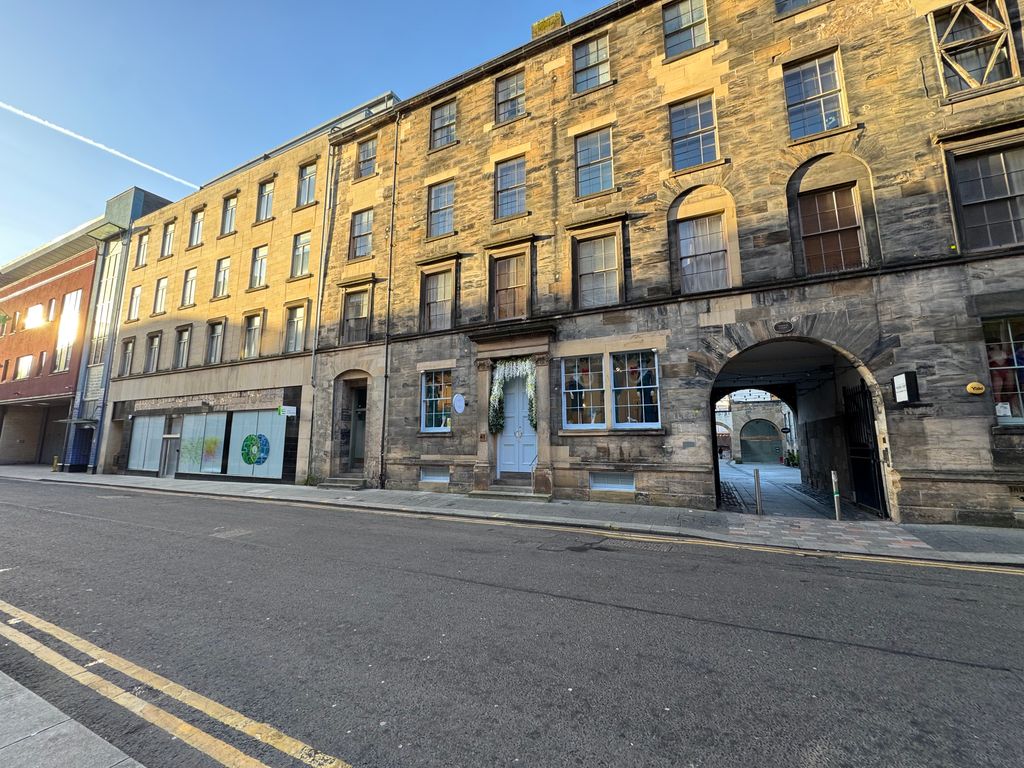 Property photo 1 of 4