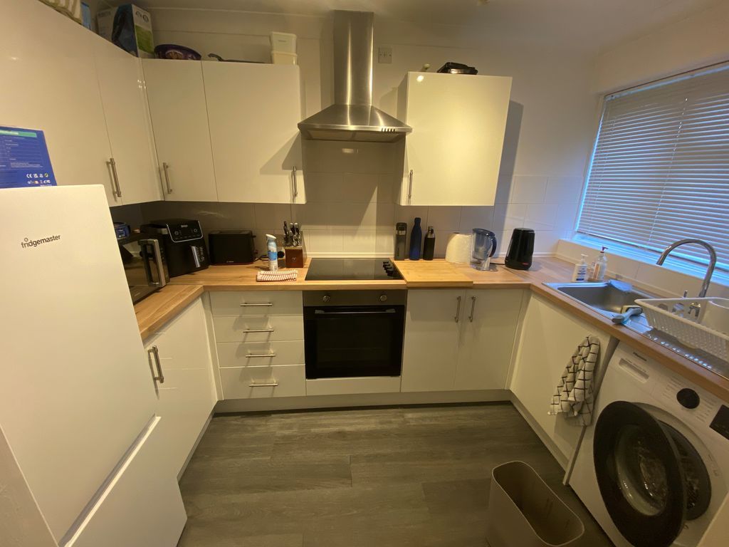 Property photo 2 of 6 Photo 6