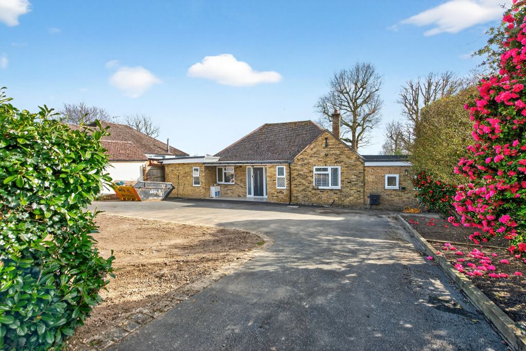 Property photo 2 of 31