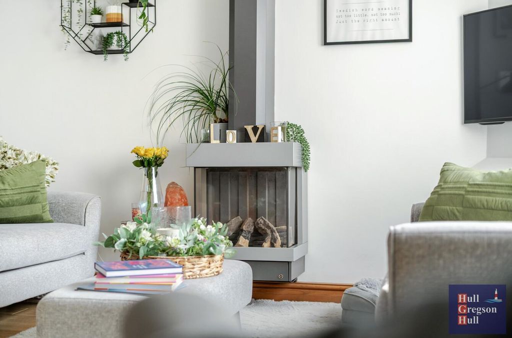 Property photo 2 of 21 Ab92d832-6777-47F6-8F73-6Ab226459F22.Jpg