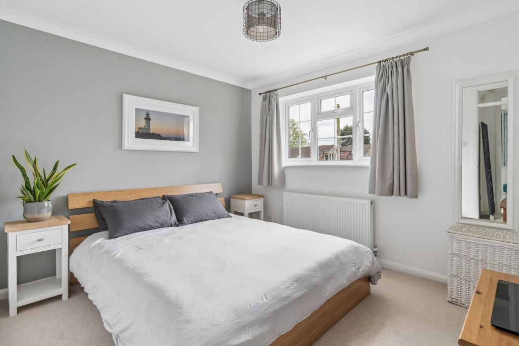 Additional image 6 of 4 bed detached house for salePineapple Road, Amersham HP7
