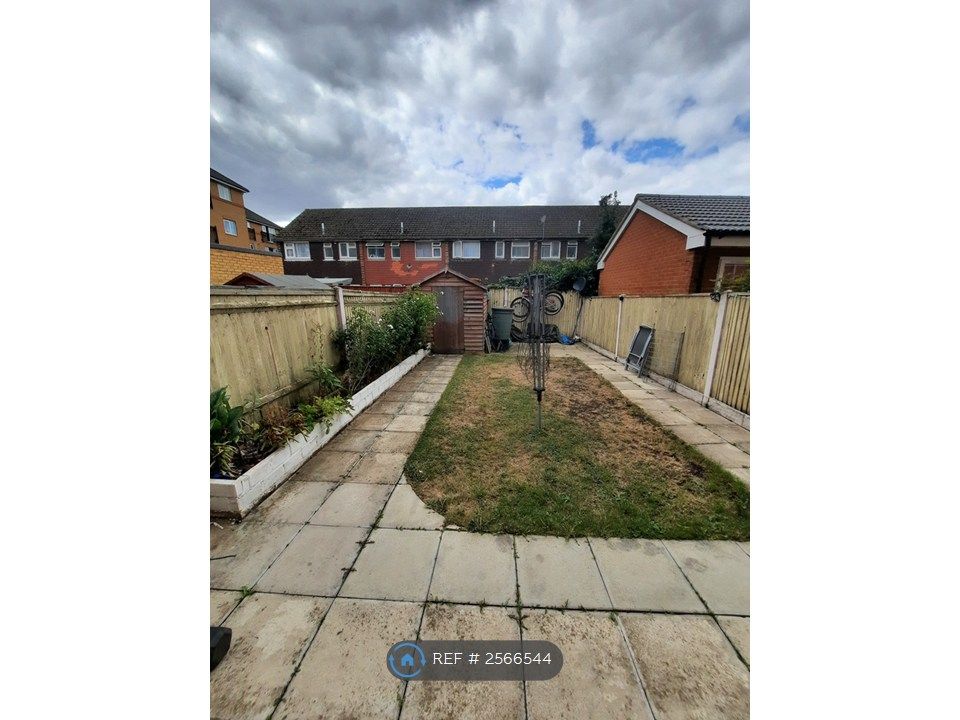 Property photo 3 of 12