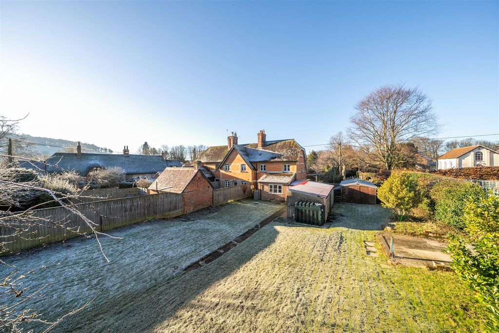 Property photo 2 of 24 Garden