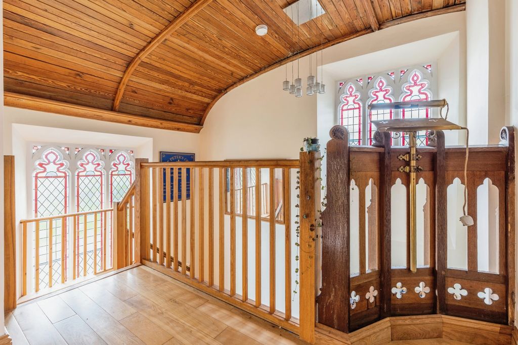 Property photo 3 of 17 Photography