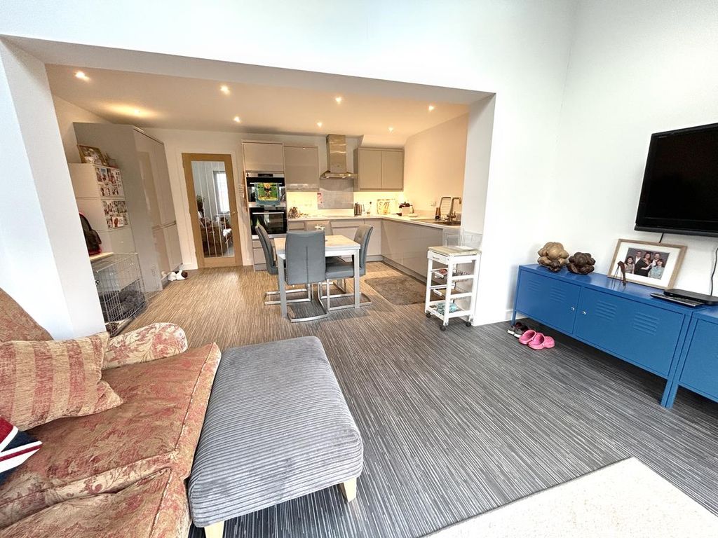 Property photo 3 of 14 Img_4268.Jpg