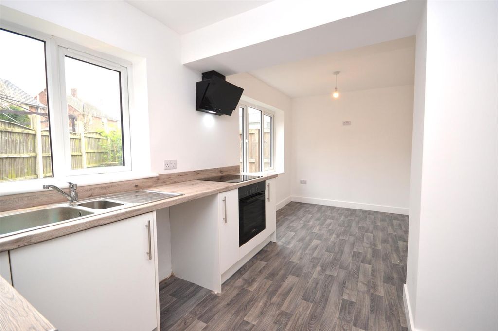 Property photo 1 of 12 Kitchen/Diner