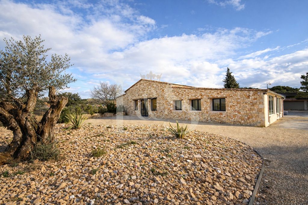 Property photo 1 of 21 Tulette Estate Prestigious Villa + Reception Rooms Panoramic View Of Mont Ventoux