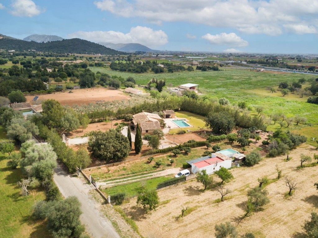 Property photo 3 of 9 Aerial