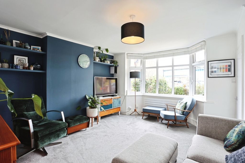 Property photo 2 of 18 Photo