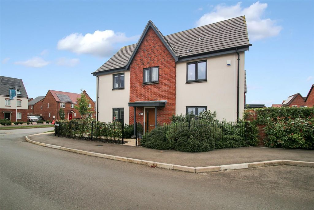 Property photo 1 of 27