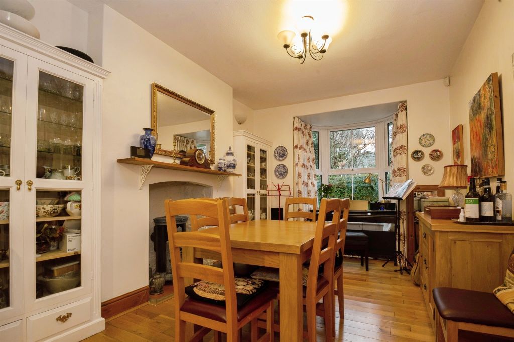 Property photo 3 of 24