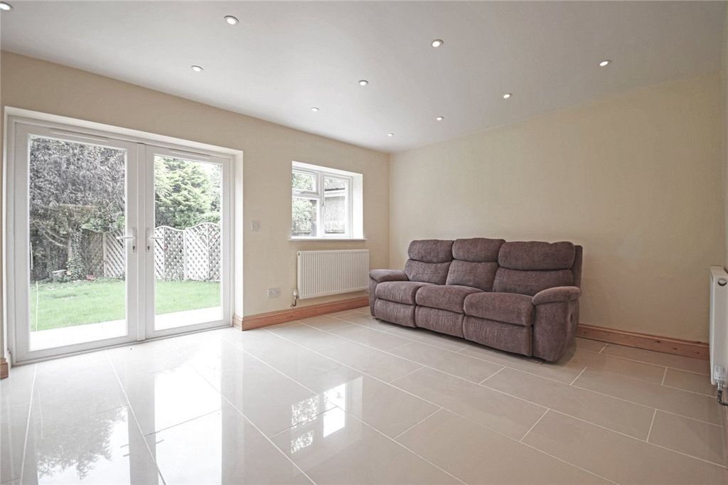 Property photo 3 of 18 Picture No. 29