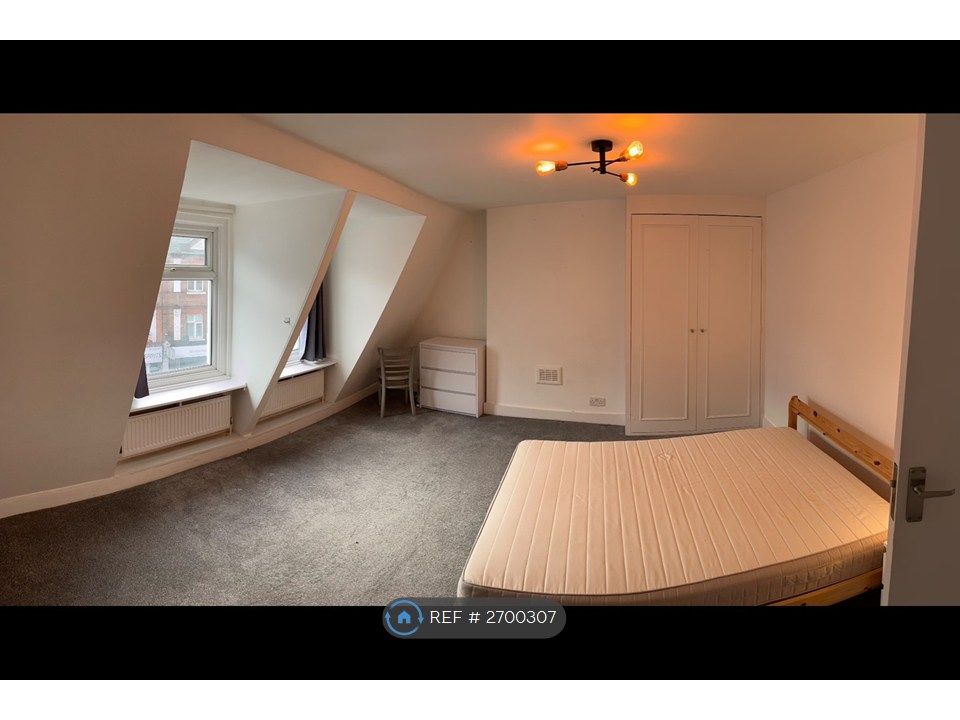 Property photo 3 of 14 Bedroom