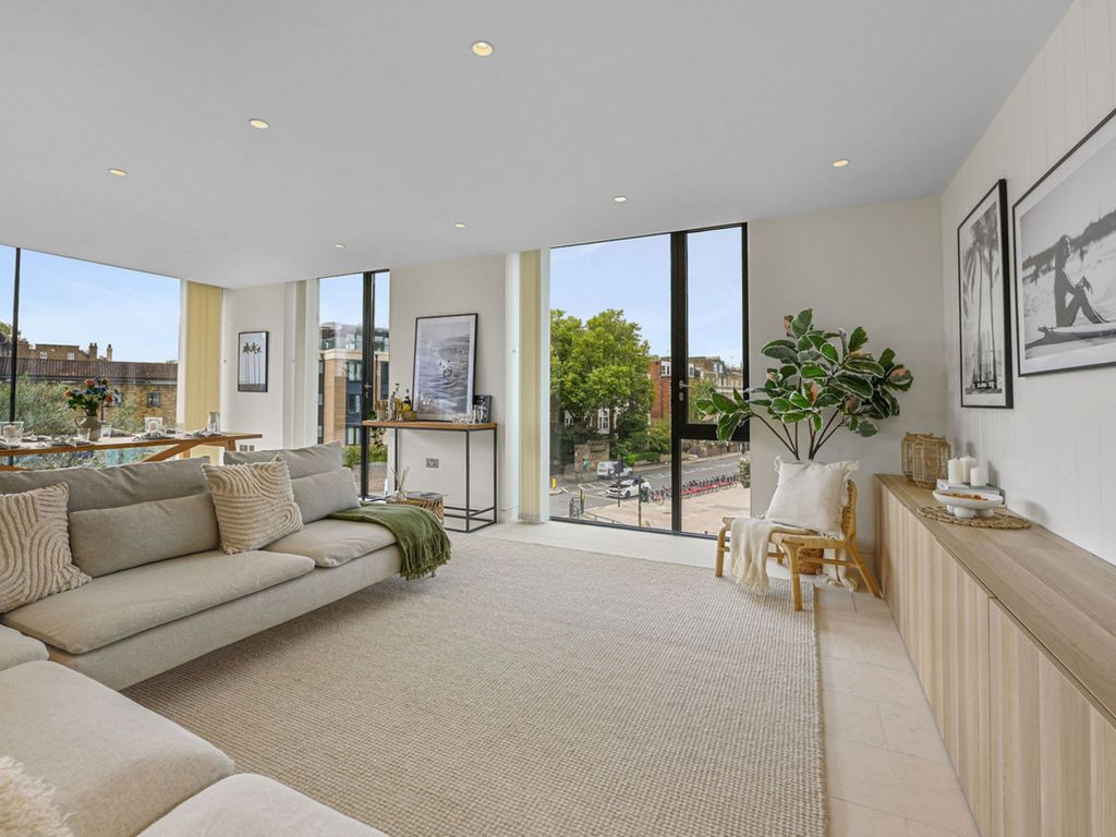 Property photo 1 of 29