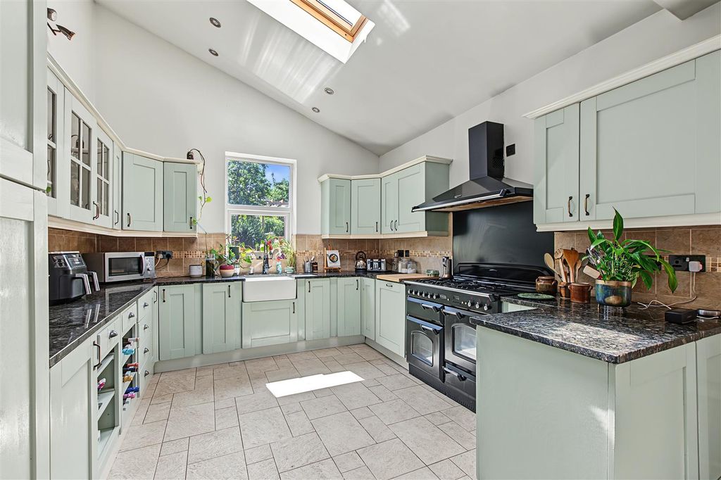 Property photo 2 of 22 Kitchen_3.Jpeg