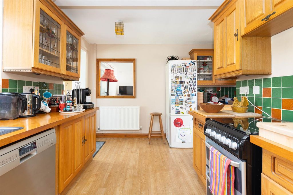 Additional image 9 of 3 bed semi-detached house for saleCambridge Road, Hitchin SG4