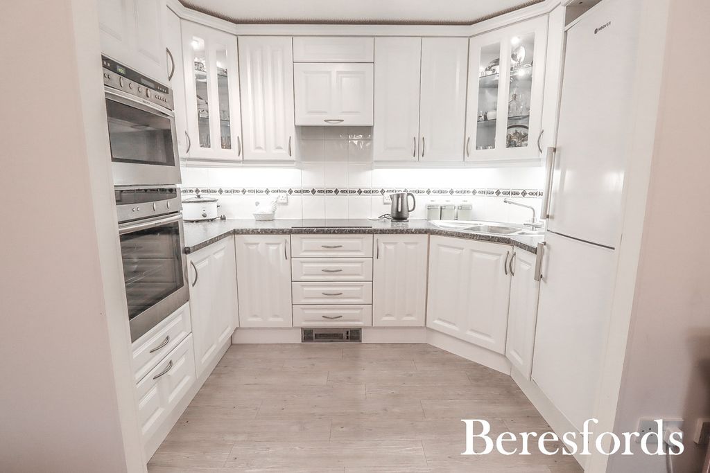 Property photo 2 of 26 Picture No. 21