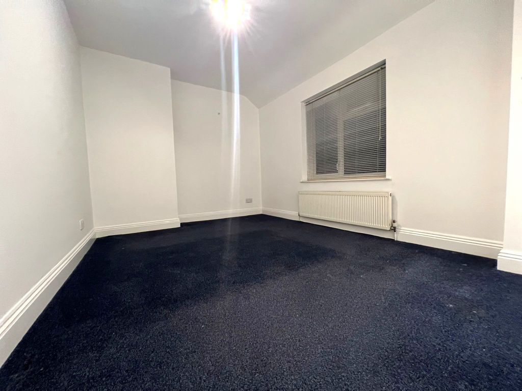 Property photo 1 of 11 One Bedroom Seperate Reception Area- Dagenham