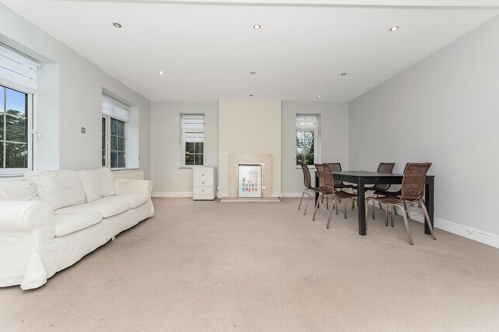 Property photo 3 of 16 Photo 7