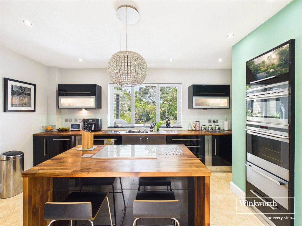 Additional image 8 of 7 bed detached house for saleNewbury Road, Headley, Thatcham, Hampshire RG19