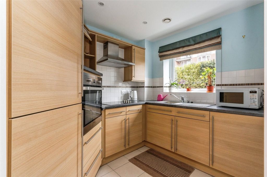 Property photo 2 of 17 Picture No. 05