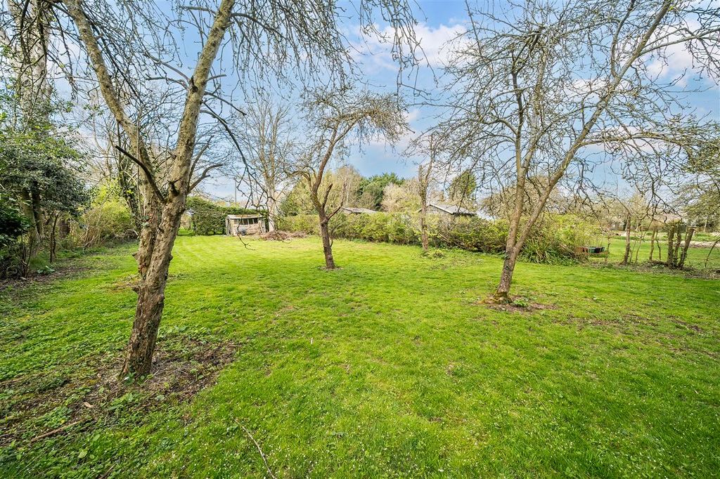 Property photo 2 of 22