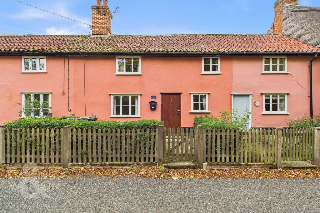 Property photo 2 of 26