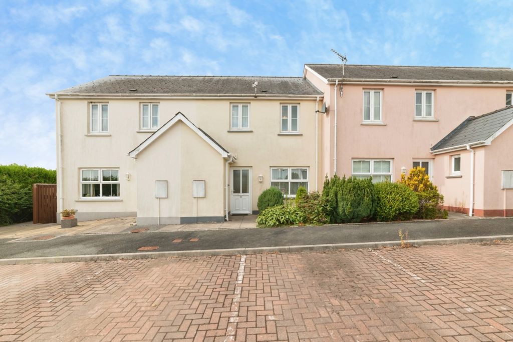 Property photo 1 of 20 Pbox-Img.Jpg
