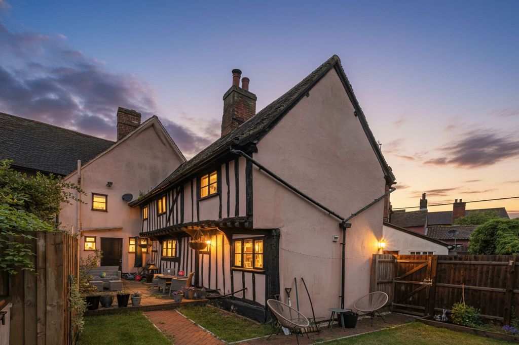 Property photo 3 of 36