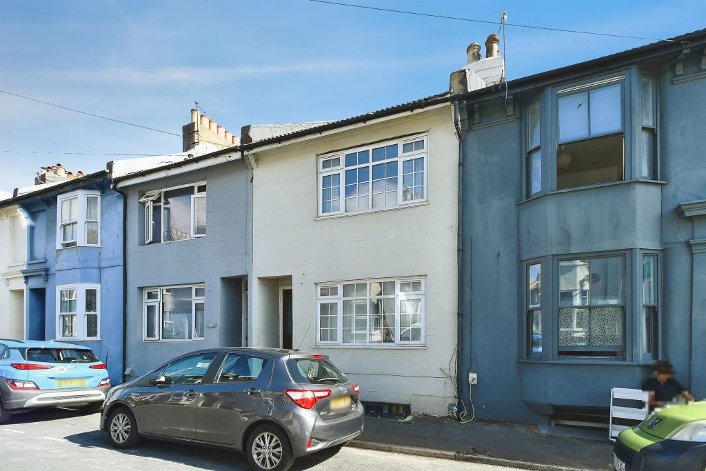 Property photo 1 of 16