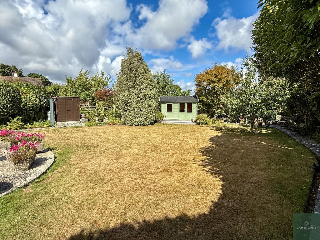 Property photo 2 of 24