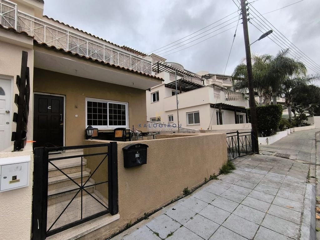 Property photo 2 of 15