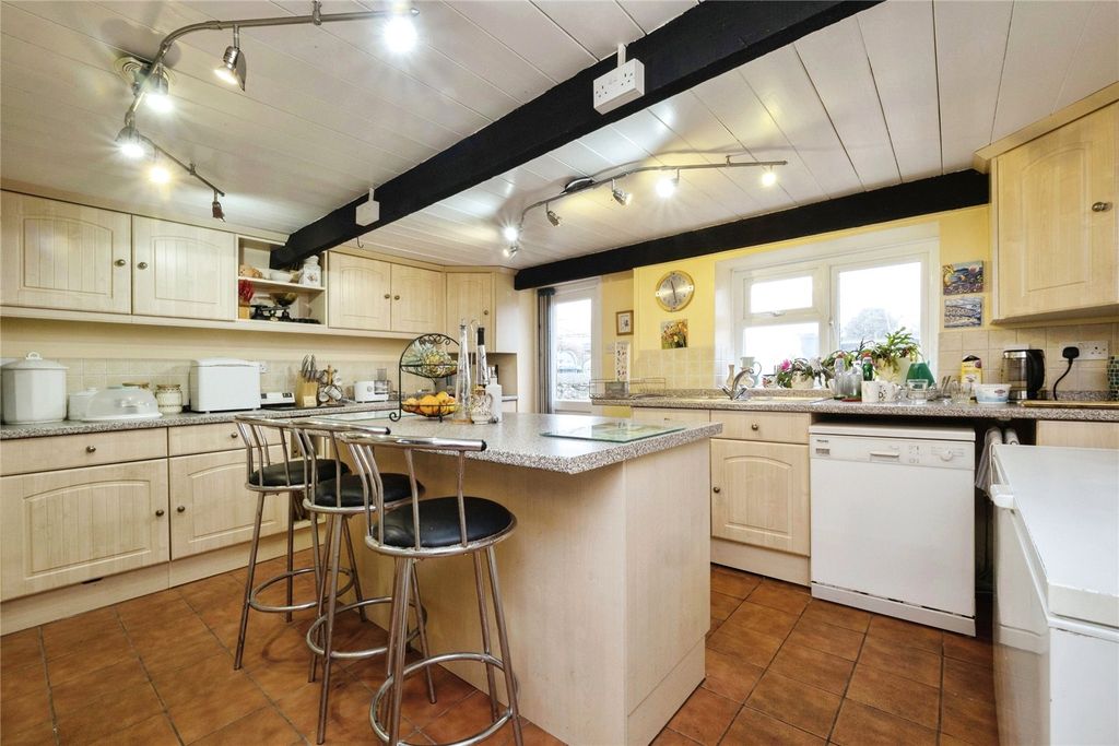 Property photo 2 of 18 Picture No. 08
