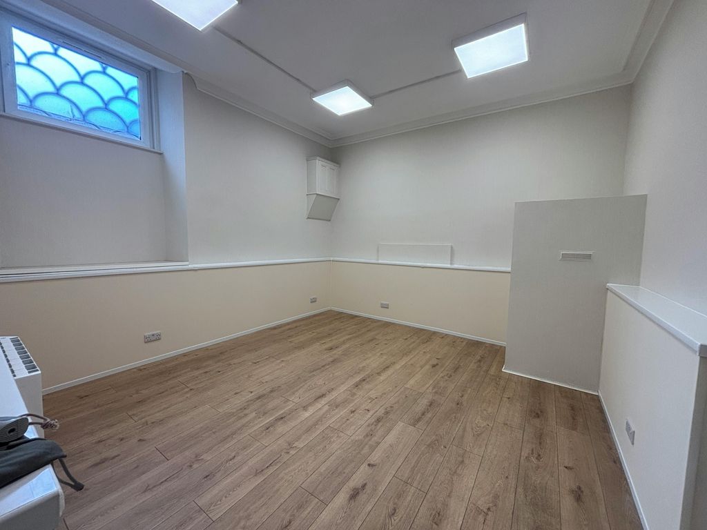 Property photo 3 of 9 Img_0069.Jpg