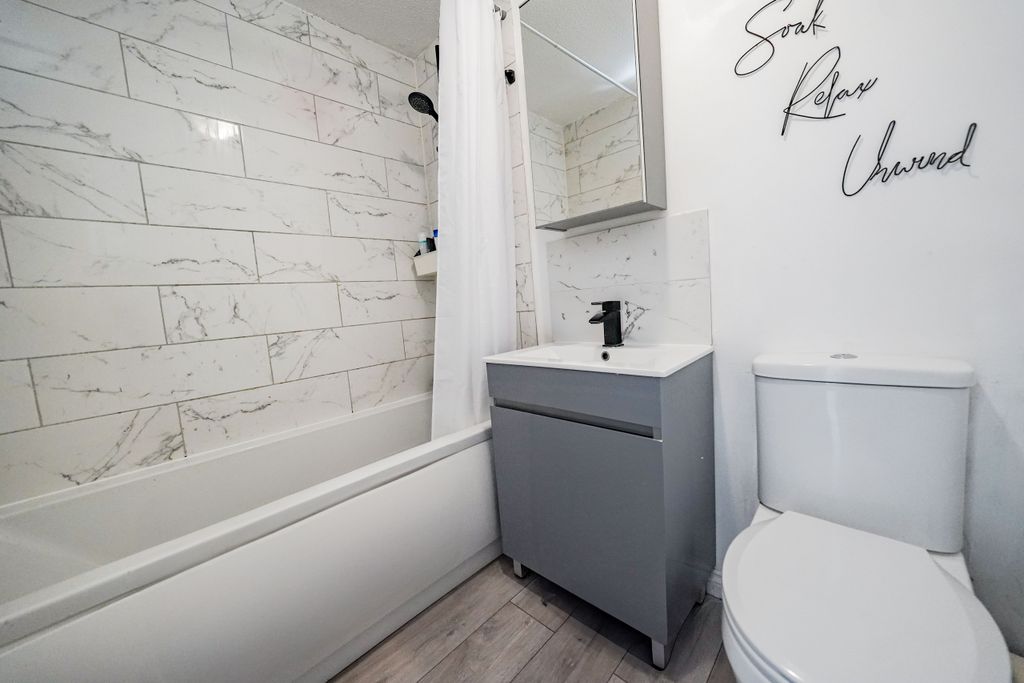 Property photo 3 of 14 Dsc06676