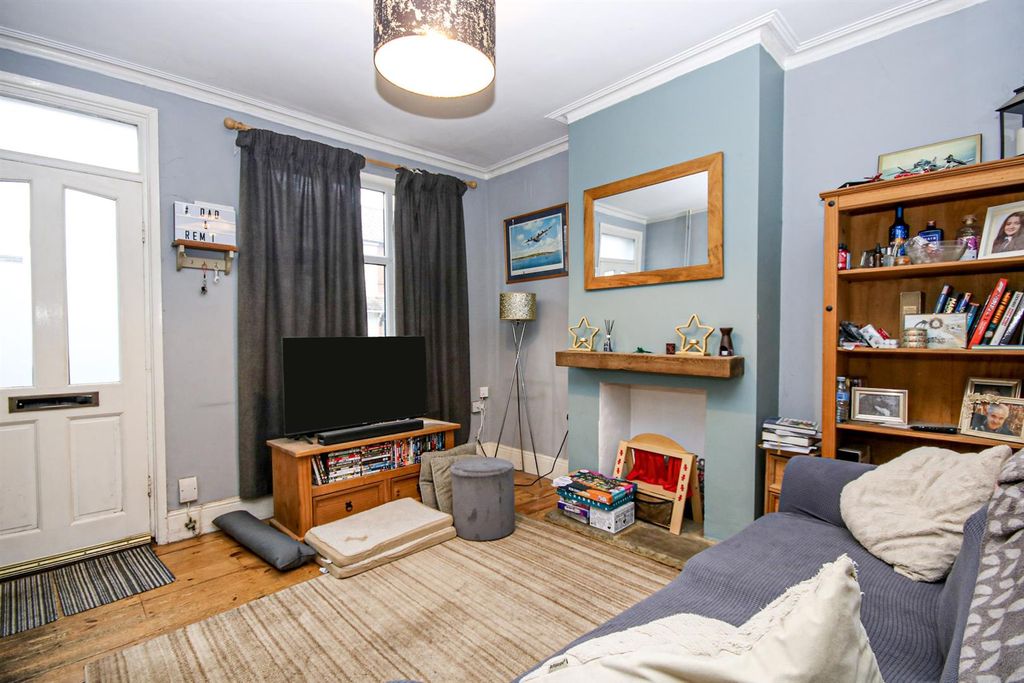 Property photo 3 of 10 7-Img_3155.Jpg