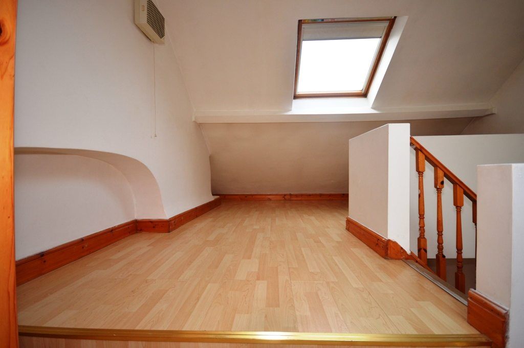Property photo 2 of 6 Gallery