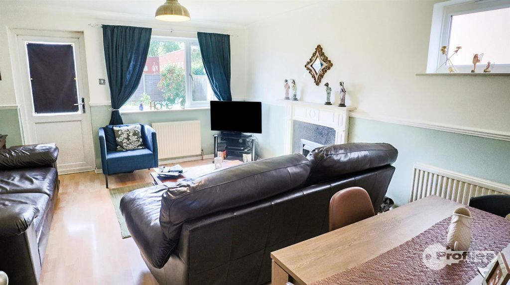 Property photo 2 of 13 Img_9993.Jpg
