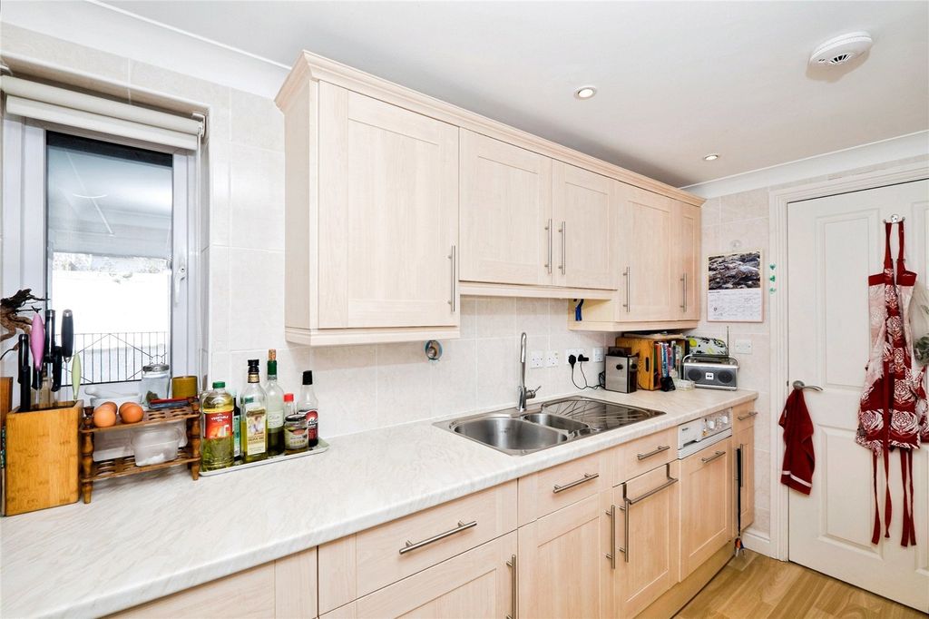 Additional image 7 of 2 bed flat for saleChyandour Cliff, Penzance, Cornwall TR18