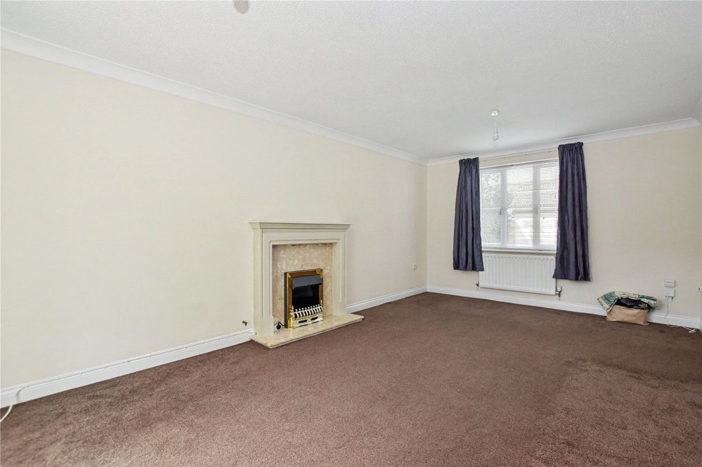 Property photo 2 of 21 Picture No. 02