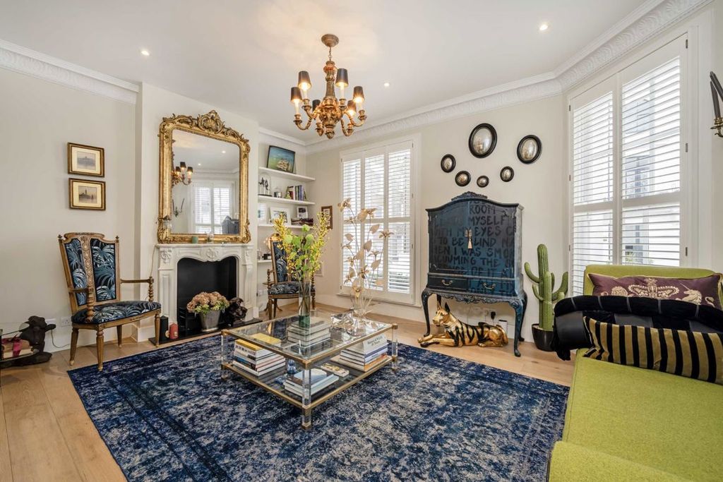 Property photo 2 of 14