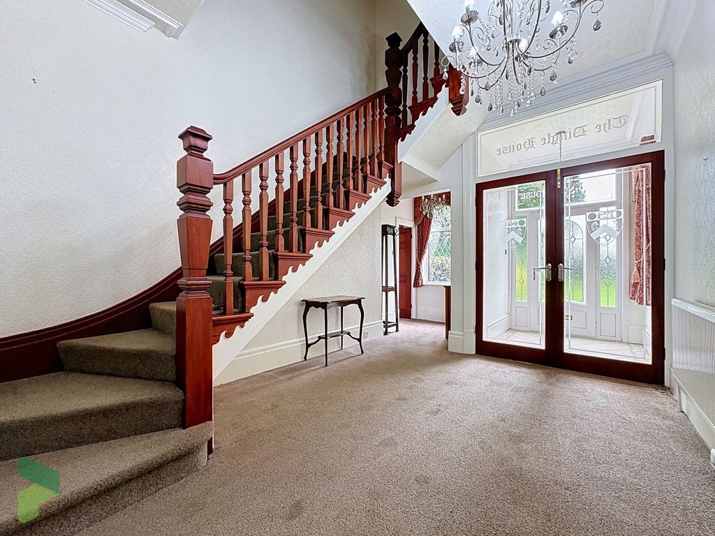 Property photo 3 of 66 Hallway