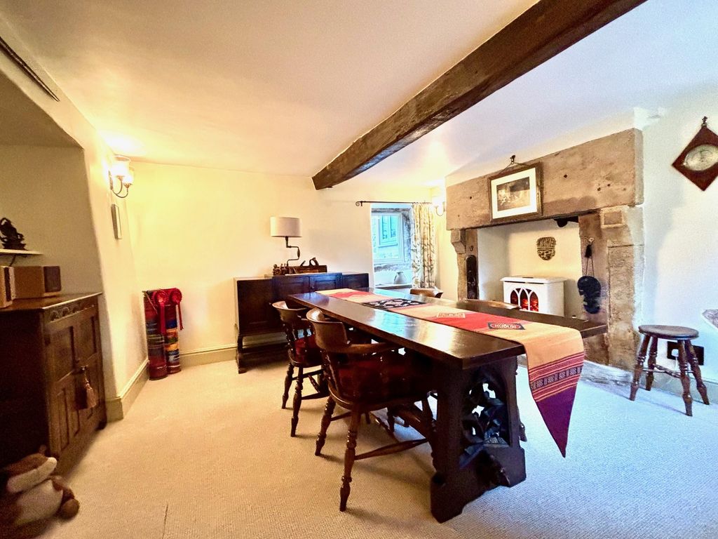 Property photo 2 of 24