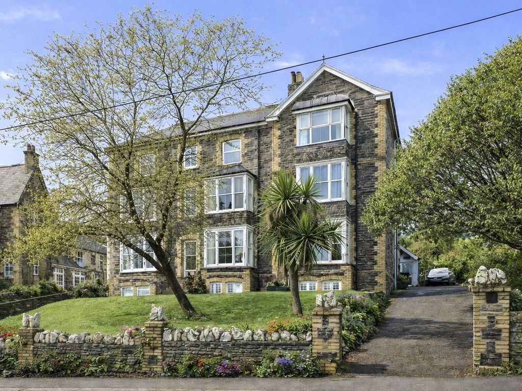 Property photo 1 of 9 Picture No. 13