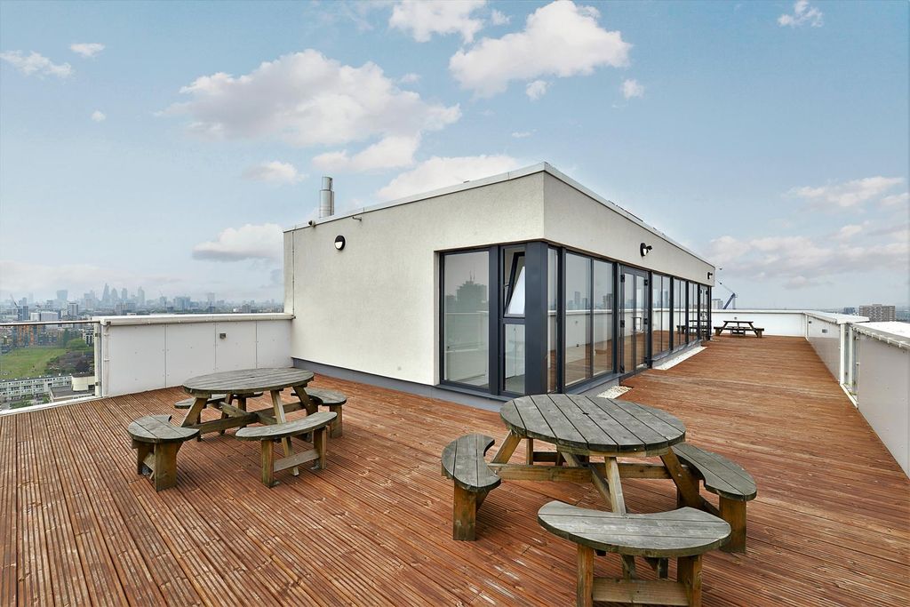 Property photo 3 of 12 Parkview Apartments (2).Jpg