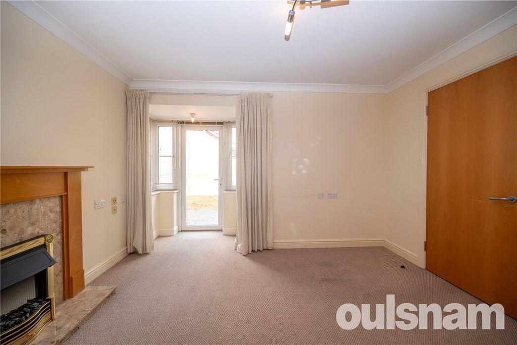 Property photo 3 of 13 Picture No. 02
