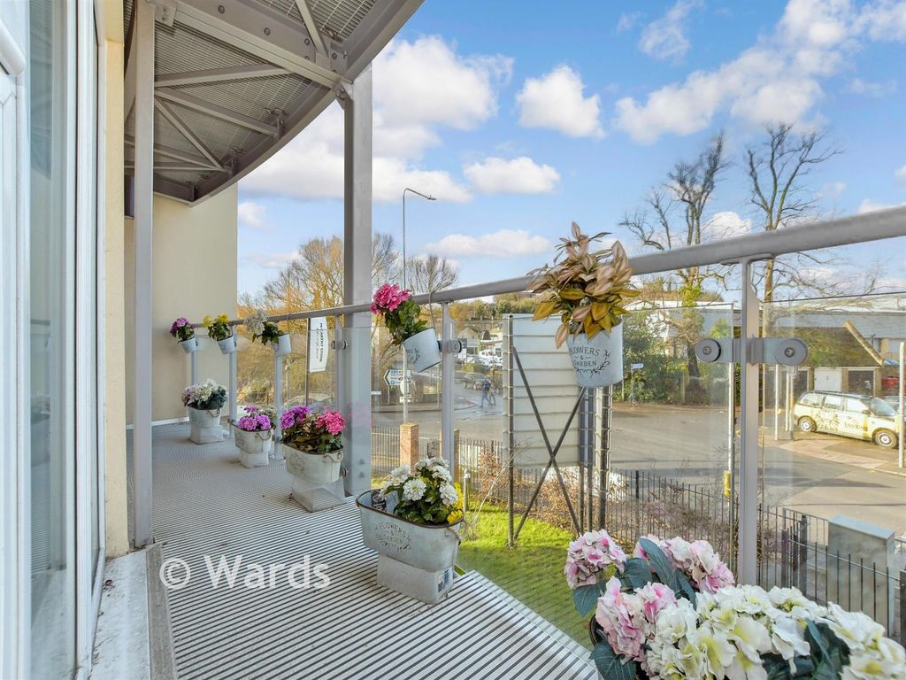 Property photo 3 of 10 Balcony
