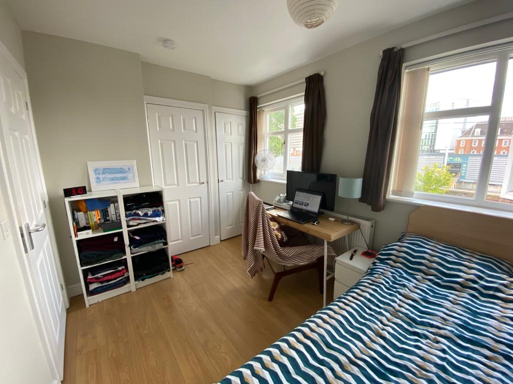 Property photo 3 of 5