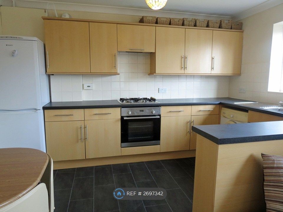 Property photo 2 of 13